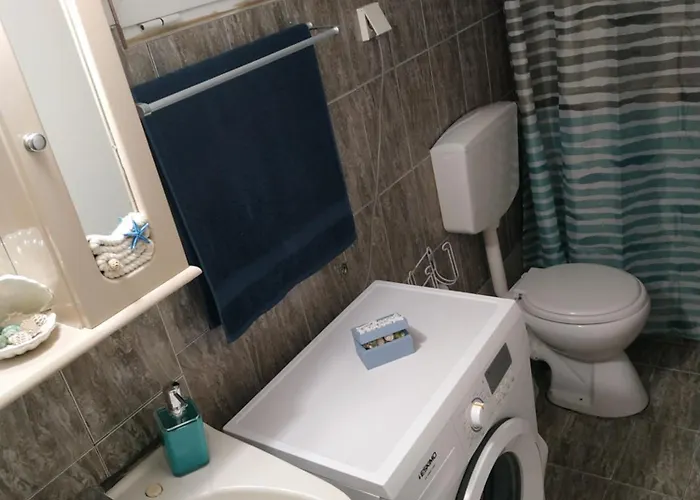 αργοναύτης μπροστά στο λιμάνι! アパート *